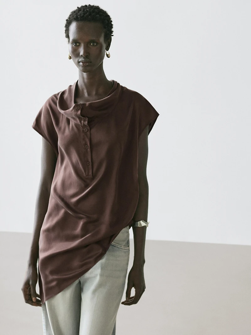 Asymmetric draped top