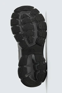 CHUNKY SOLE SNEAKERS