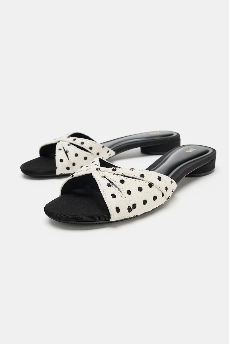 PRINTED LEATHER FLAT SANDALS