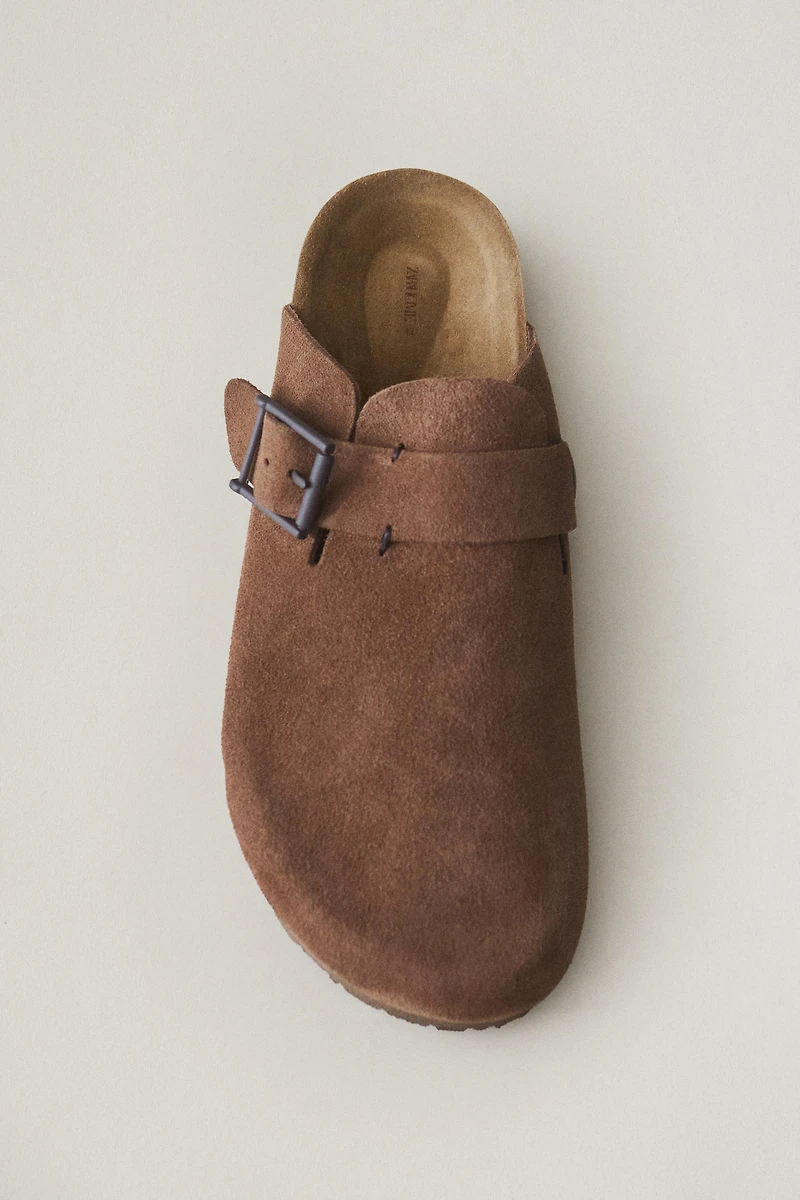LEATHER MULE CLOG SLIPPERS WITH BUCKLE AND TOPSTITCHING DETAIL