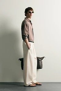 RELAXED FIT FLOWY SHIRT