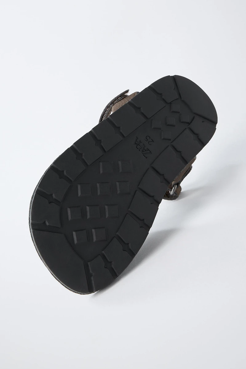 WIDE STRAP SANDALS