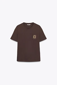 BROOCH T-SHIRT