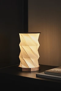 CORDLESS FOLDABLE TABLE LAMP