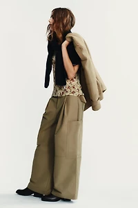 PLEATED CARGO PANTS