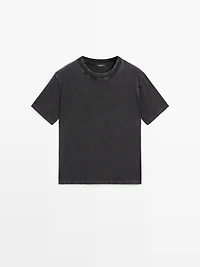 Distressed oversize T-shirt
