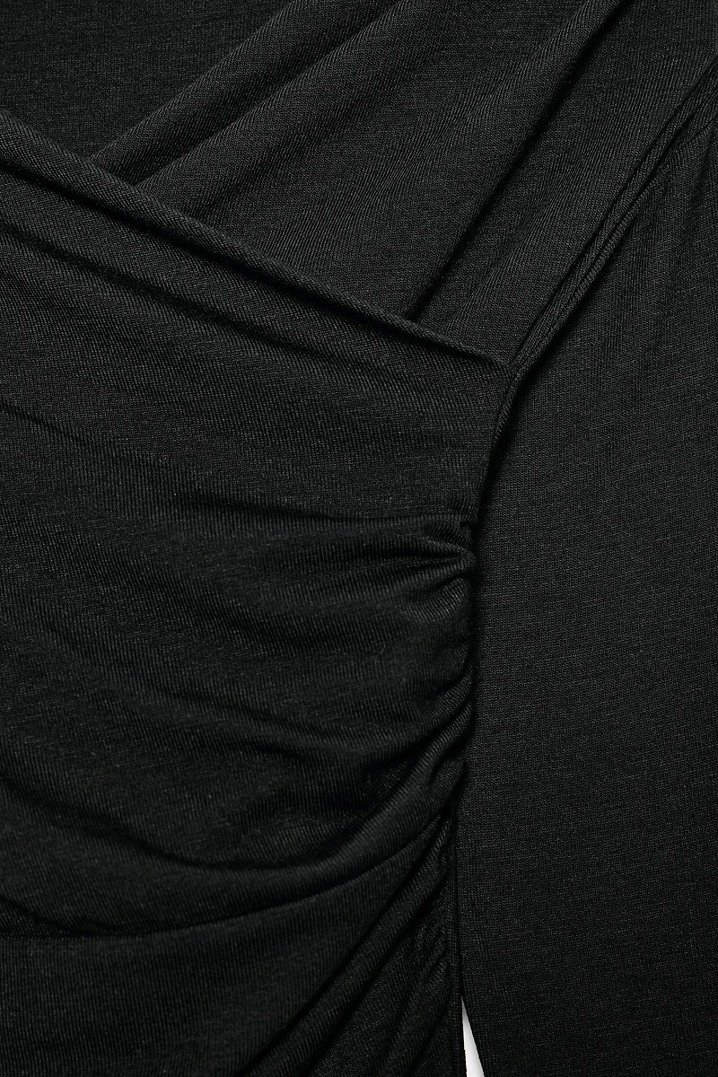DRAPED WRAP TOP