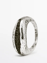 Bague irrégulière brillante