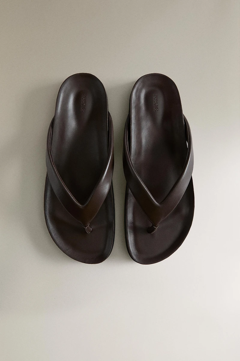 LEATHER STRAPPY SANDALS