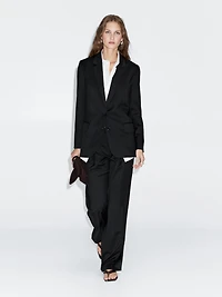 100% extra fine wool two-button blazer