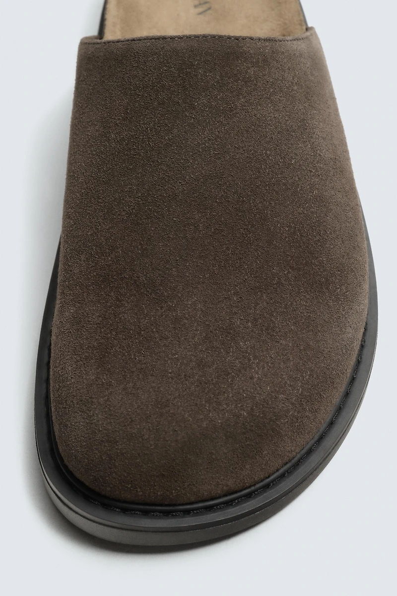 LEATHER CLOGS