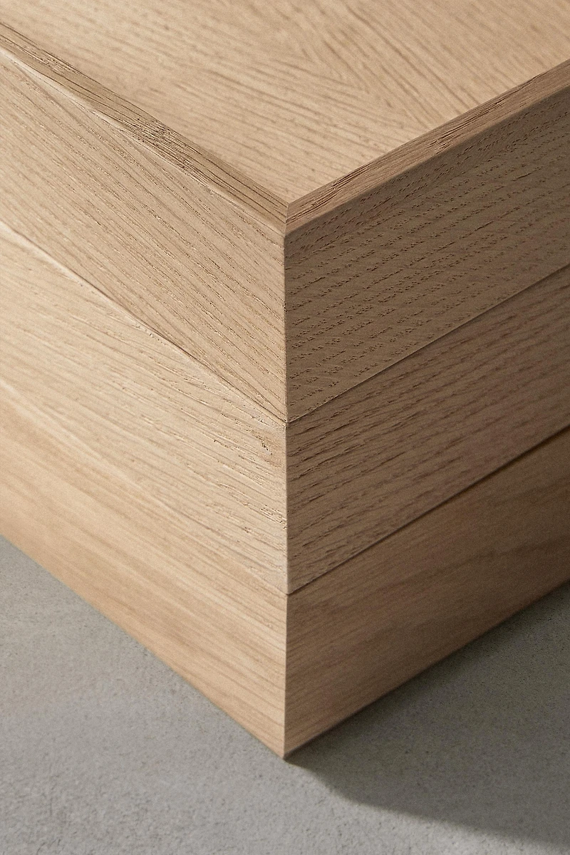 TRAY 01