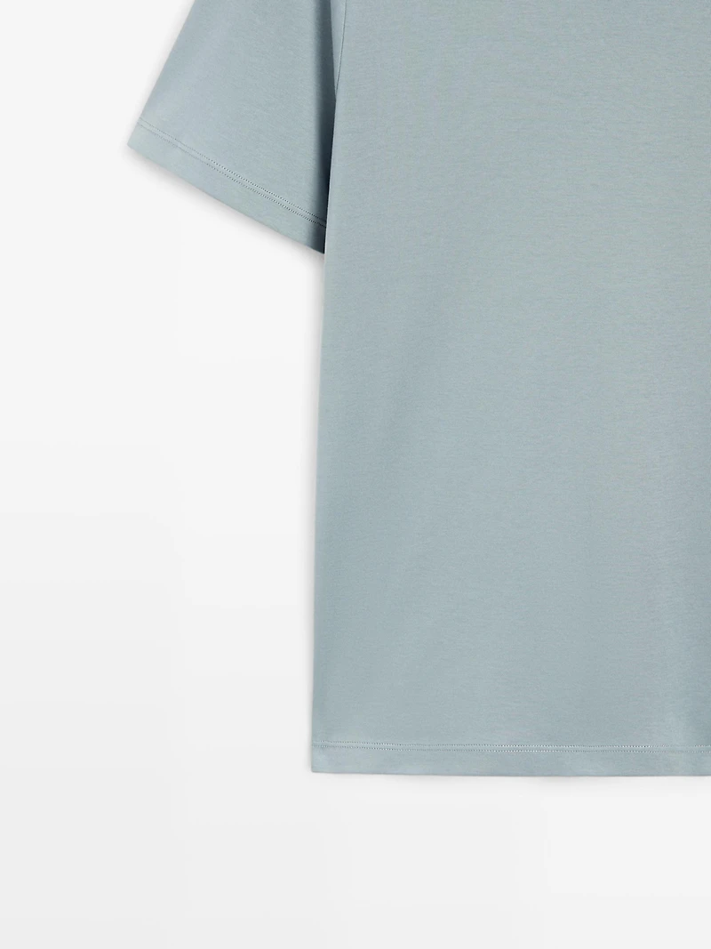 Short sleeve cotton blend T-shirt