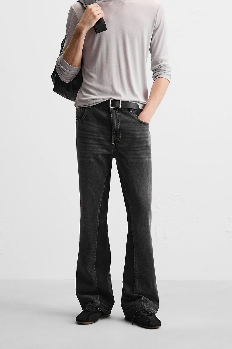 FLARE FIT JEANS