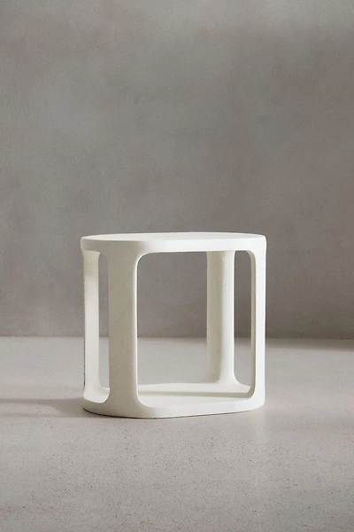 SIDE TABLE 02