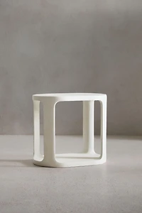 SIDE TABLE 02