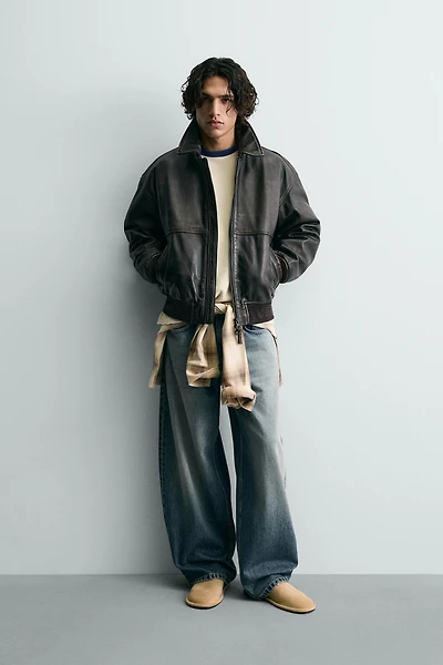 BLOUSON BOMBER EN CUIR FORD ©
