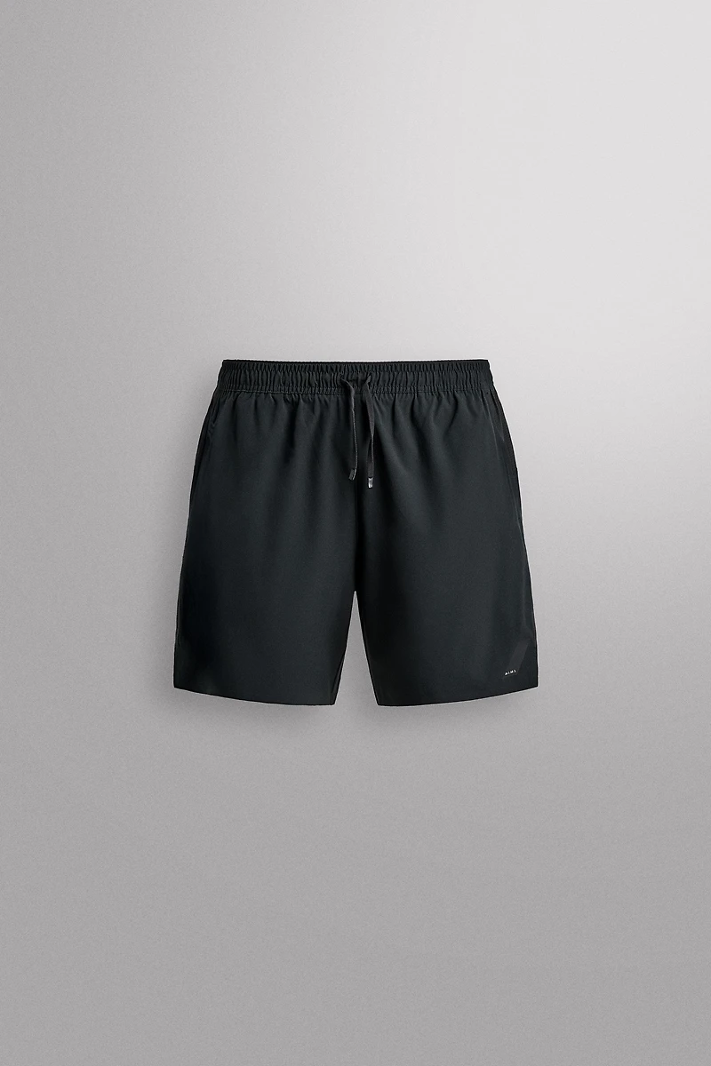 BASIC TRAINING SHORTS