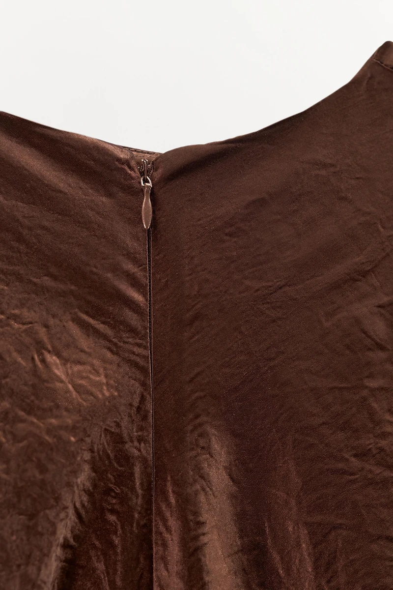 WRINKLED PLEATED MIDI DRESS