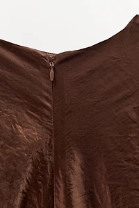 WRINKLED PLEATED MIDI DRESS