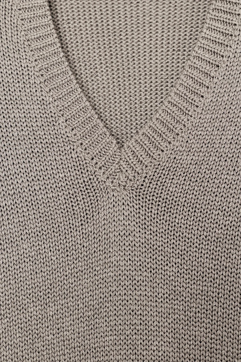 PULL EN GROSSE MAILLE COL V