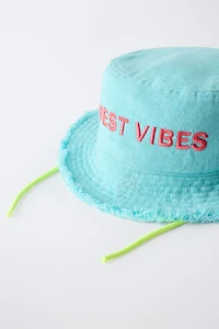 EMBROIDERED TEXT BUCKET HAT
