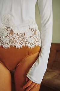 COMBINATION LACE T-SHIRT