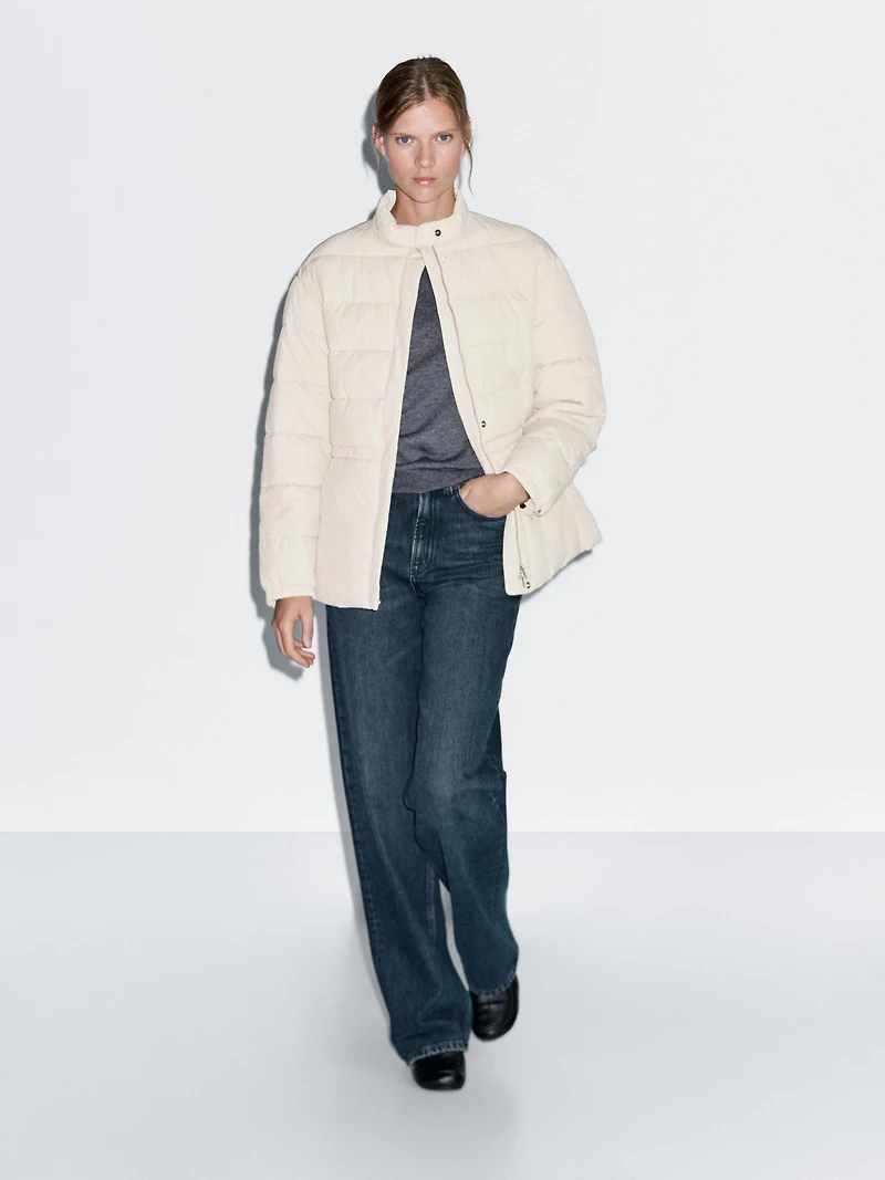 Puffer jacket with stand collar