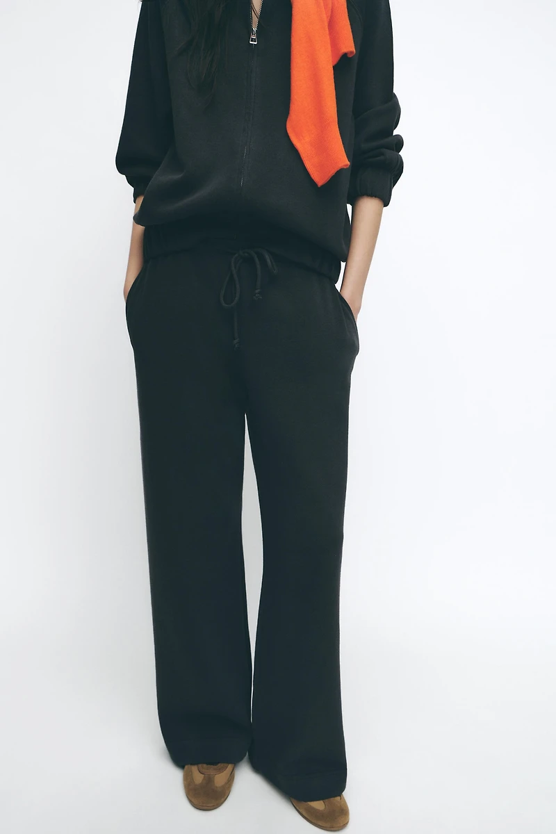 SOFT STRAIGHT LEG PANTS