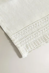 EMBROIDERED LINEN BORDER TOWEL