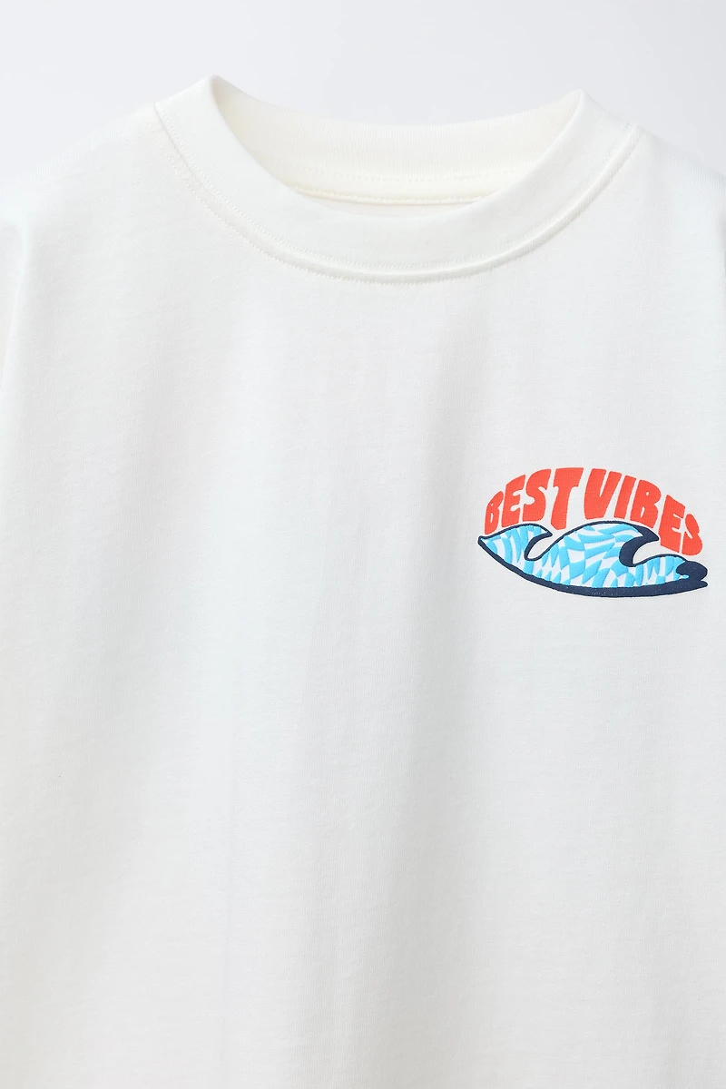 BEST VIBES PRINTED T-SHIRT