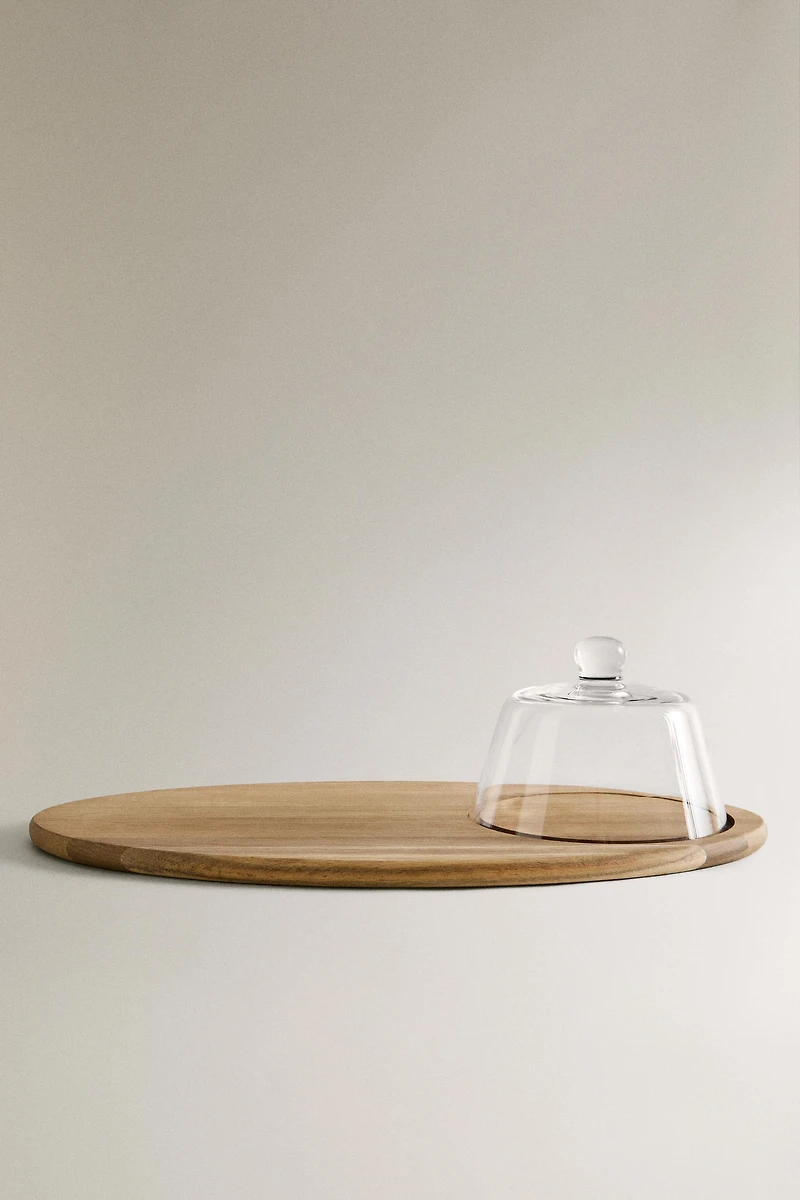 WOODEN TRAY WITH A DOME