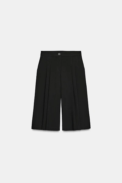 PLEATED LONG SHORTS