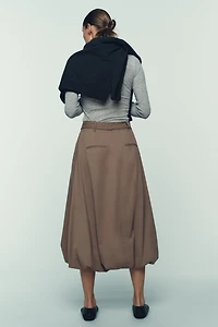 JUPE MIDI À CEINTURE ET COUPE BALLON