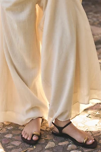 METALLIC DETAIL SANDALS