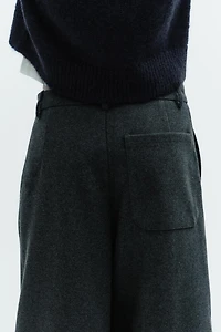 BALLOON PLEATED PANTS