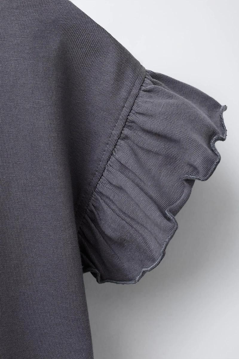 PLAIN RUFFLE T-SHIRT
