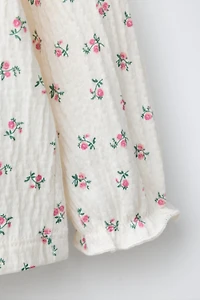 TEXTURED FLORAL T-SHIRT