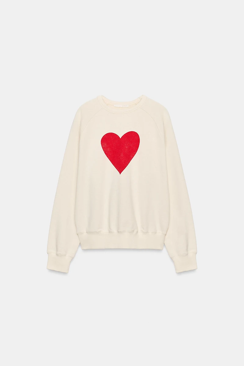 HEART SWEATSHIRT