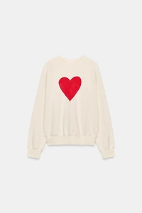 HEART SWEATSHIRT