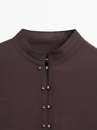 Flowing shirt with button details