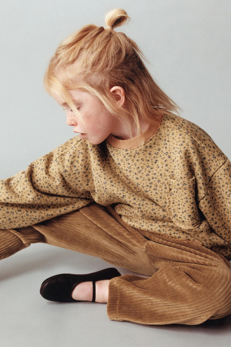 FLORAL SWEATSHIRT WITH LACE POCKET