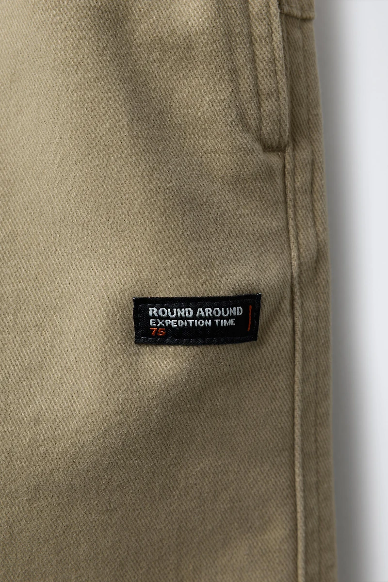 PANTALON DROIT ÉTIQUETTE