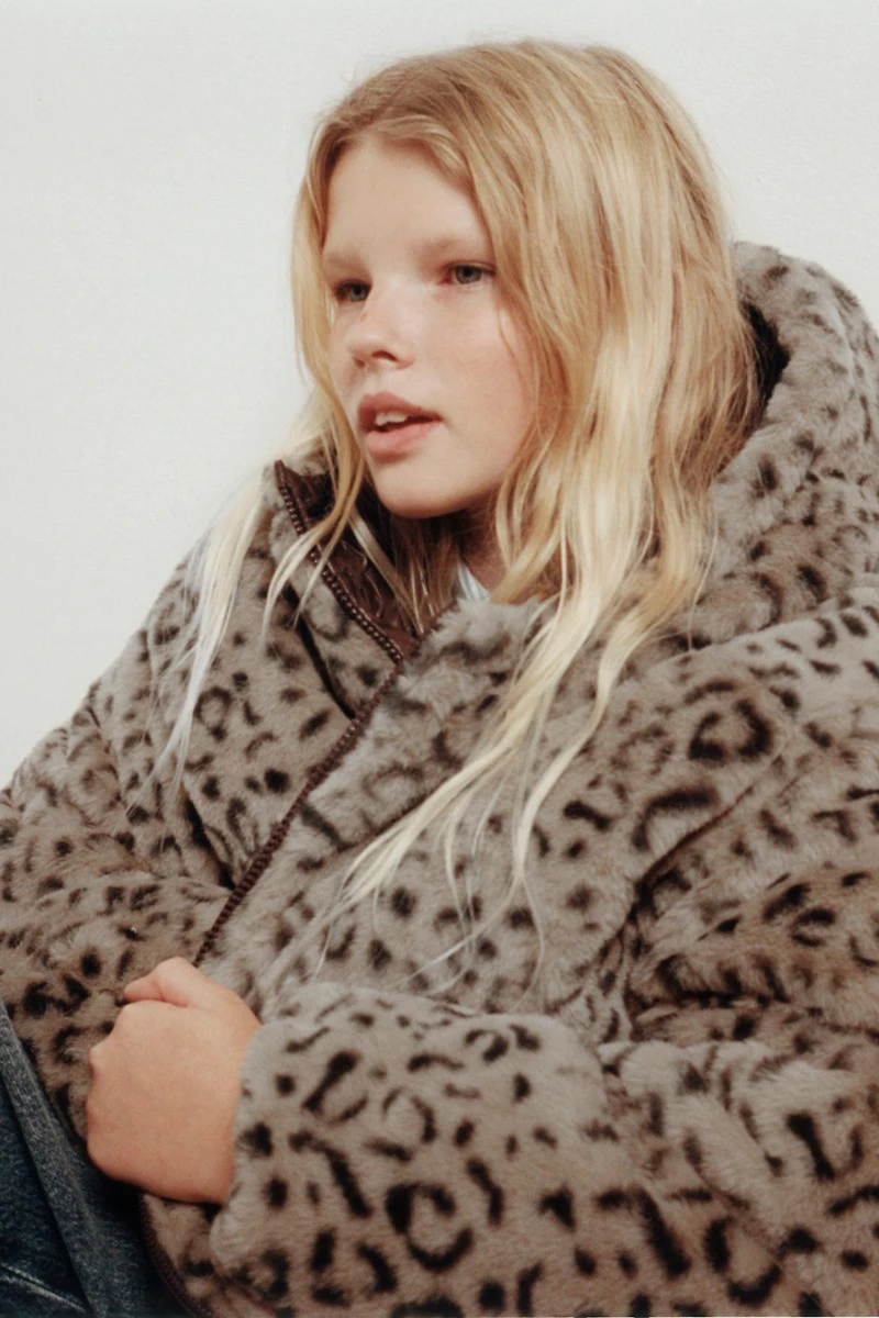 REVERSIBLE FAUX FUR ANIMAL PRINT JACKET