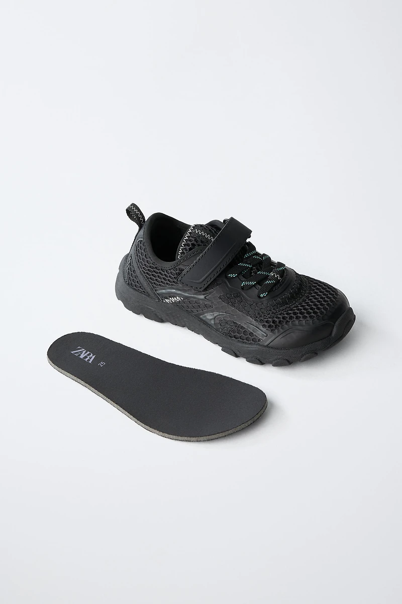 BAREFOOT SNEAKERS