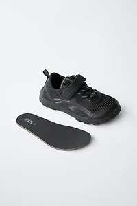 BAREFOOT SNEAKERS