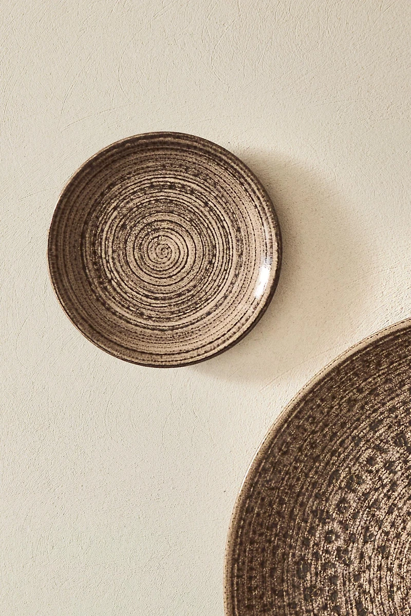 RAISED-DESIGN SIDE PLATE