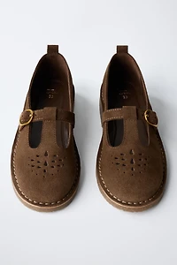 CHAUSSURES EN CUIR T