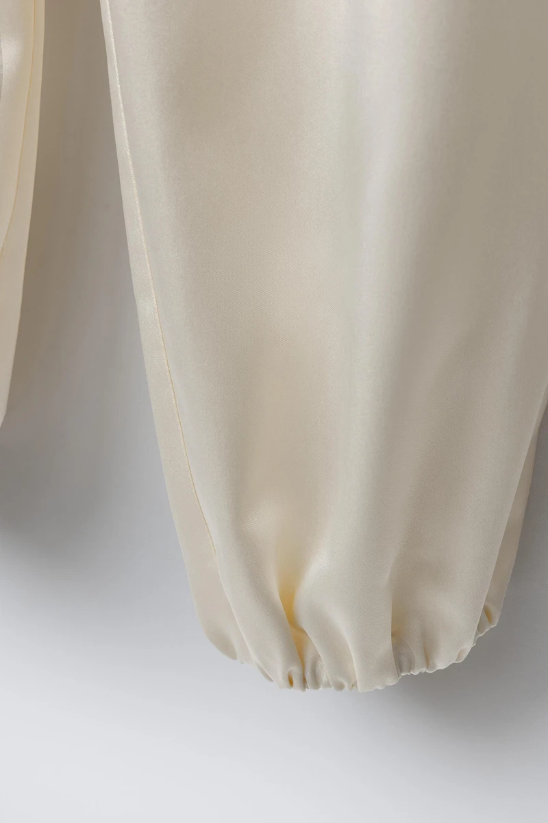 PANTALON BOUFFANT À FLEUR