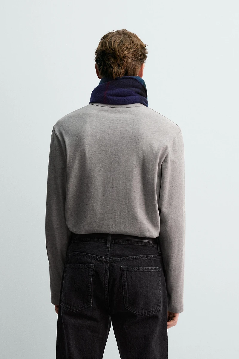 LONG SLEEVE POCKET T-SHIRT AARON LEVINE X ZARA